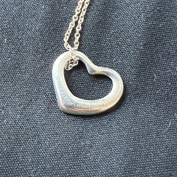 Tiffany & Co. Elsa Peretti Open heart necklace - Picture 10 of 11